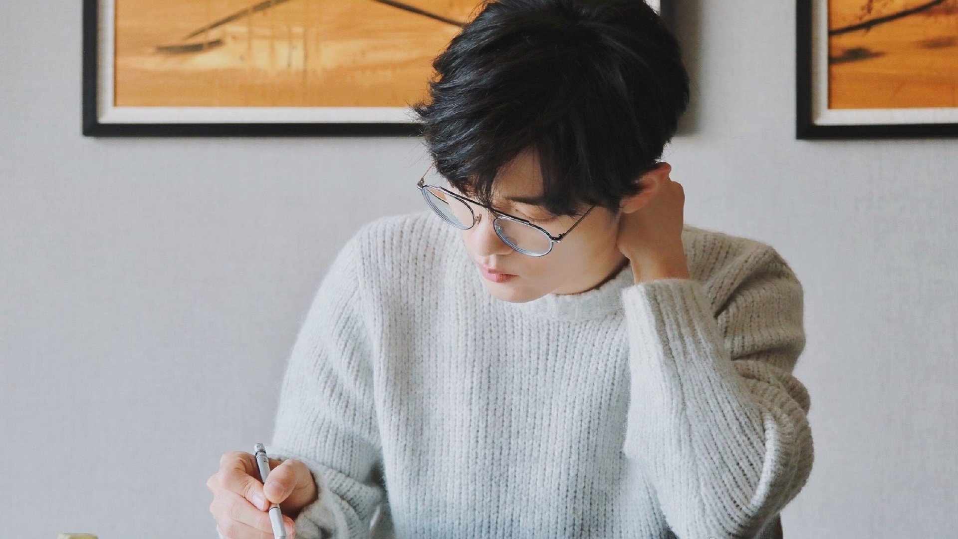 九游游戏-跨界之夜，当欧冠淘汰赛的绿茵场，遇见恩比德式的关键时刻